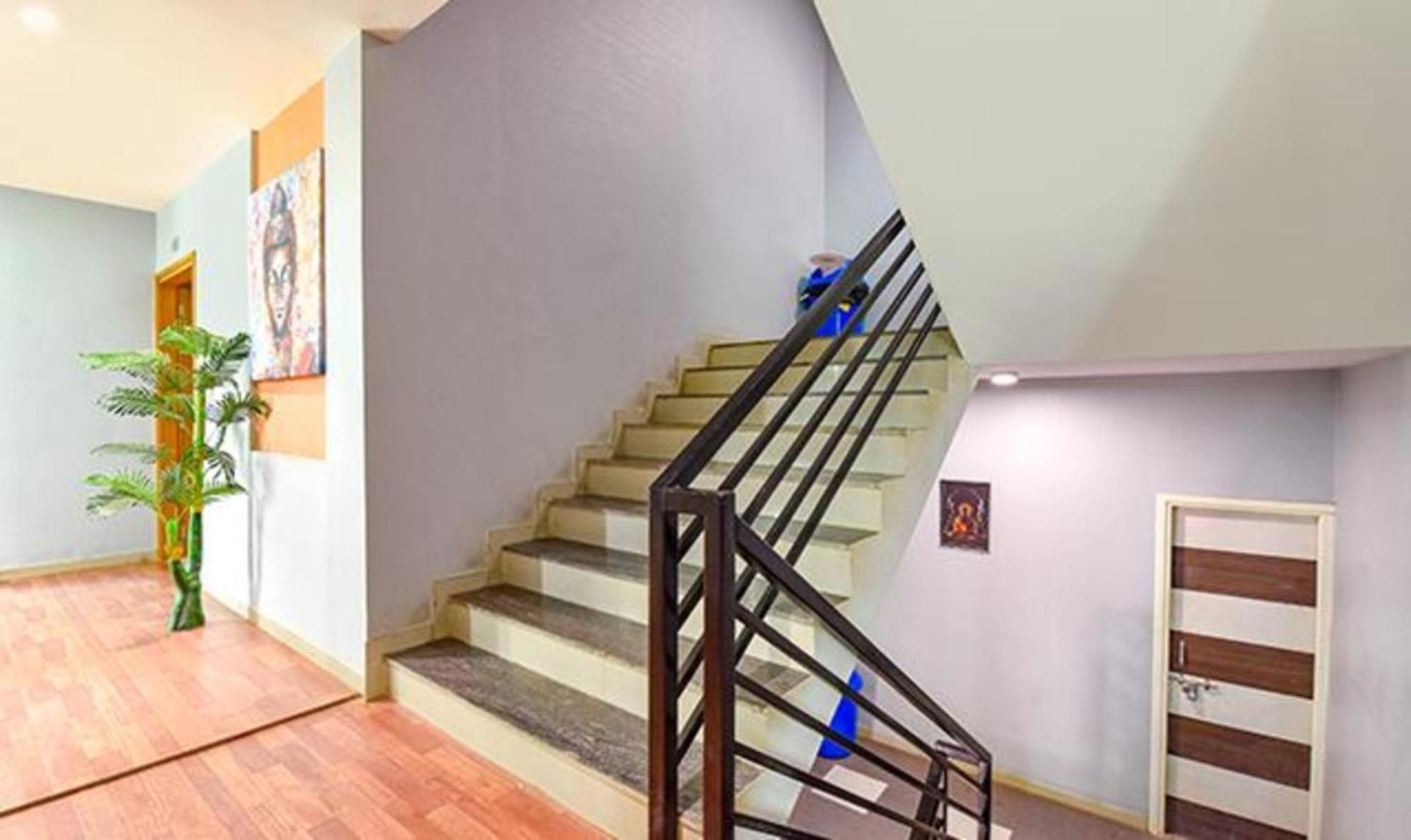 Fabhotel Siddharth Corporate - Vavol, Gandhinagar Buitenkant foto